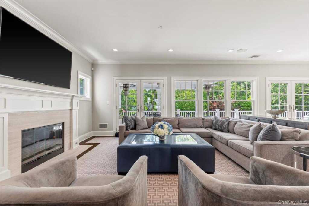 81 Wappanocca Avenue, Rye, NY 10580 - Photo 6 of 27