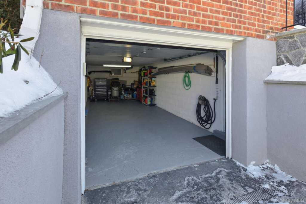 93 Smith Avenue, White Plains, NY 10605 - Photo 27 of 45