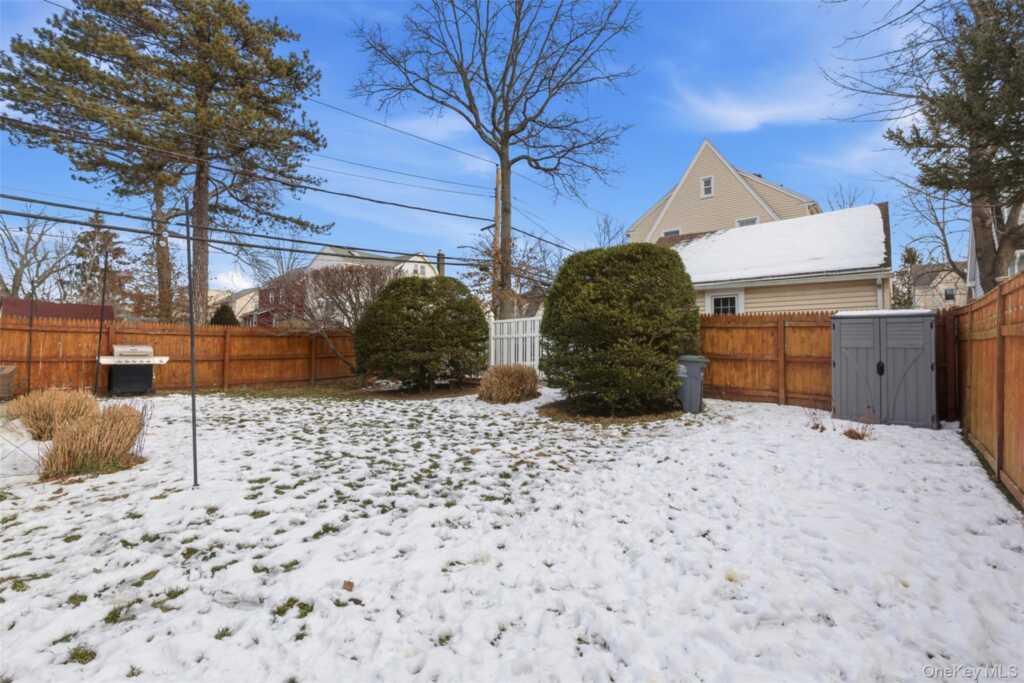 93 Smith Avenue, White Plains, NY 10605 - Photo 29 of 45