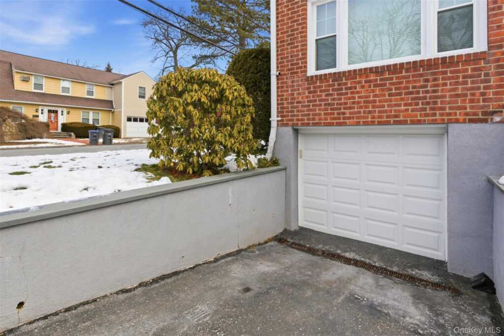 93 Smith Avenue, White Plains, NY 10605 - Photo 36 of 45