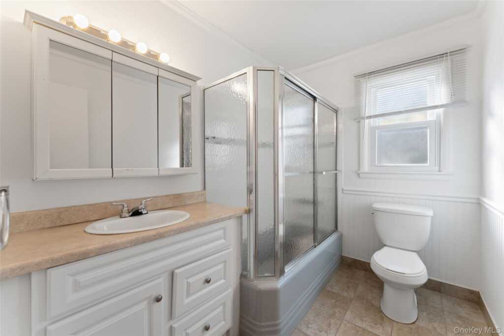 14 Baylor Circle, White Plains, NY 10605 - Photo 16 of 30