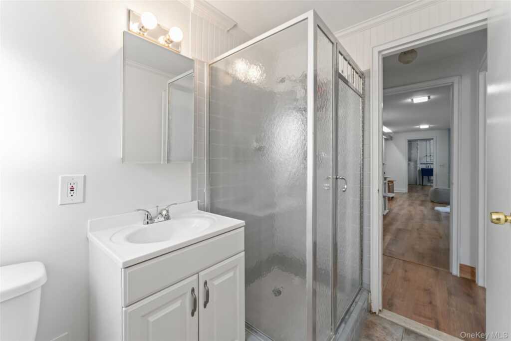 14 Baylor Circle, White Plains, NY 10605 - Photo 20 of 30