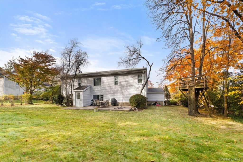 14 Baylor Circle, White Plains, NY 10605 - Photo 21 of 30