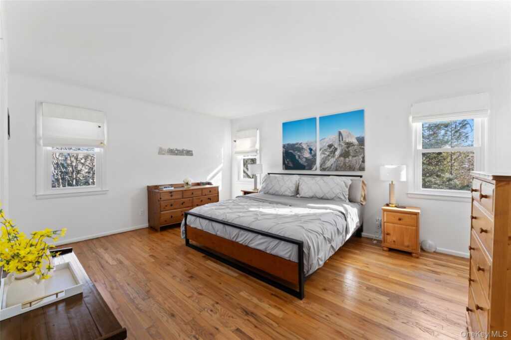 14 Baylor Circle, White Plains, NY 10605 - Photo 9 of 30