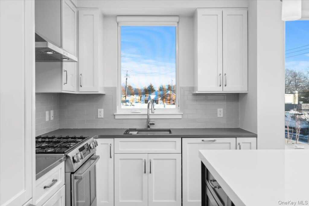 422 E Boston Post Road, Unit #302, Rye, NY 10543 - Photo 7 of 16