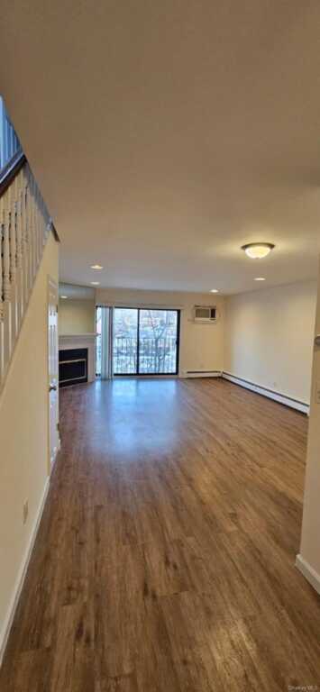 492 N Broadway, Unit #7E, White Plains, NY 10603 - Photo 4 of 17