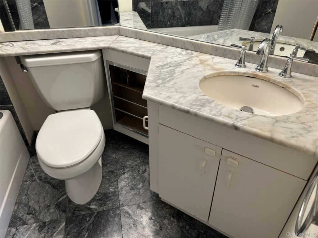 4 Martine Avenue, Unit #1205, White Plains, NY 10606 - Photo 14 of 24