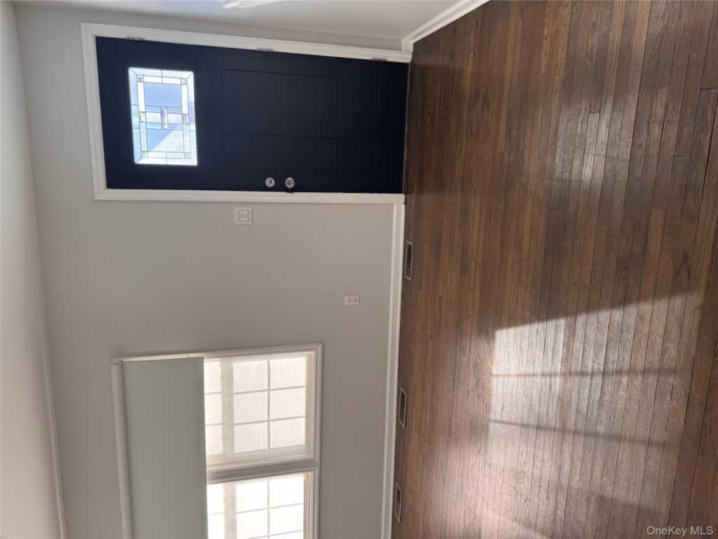 14 Fenner Lane, Nanuet, NY 10954 - Photo 2 of 13