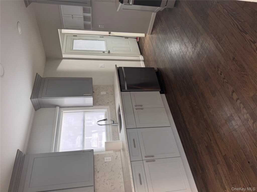 14 Fenner Lane, Nanuet, NY 10954 - Photo 5 of 13