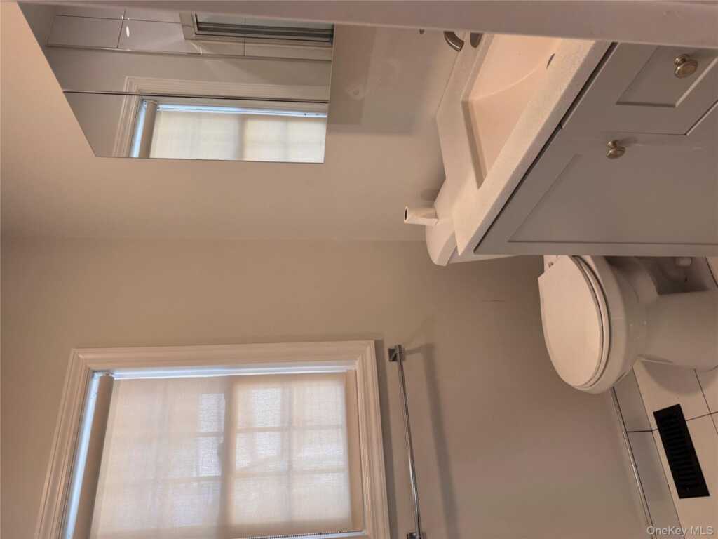 14 Fenner Lane, Nanuet, NY 10954 - Photo 8 of 13