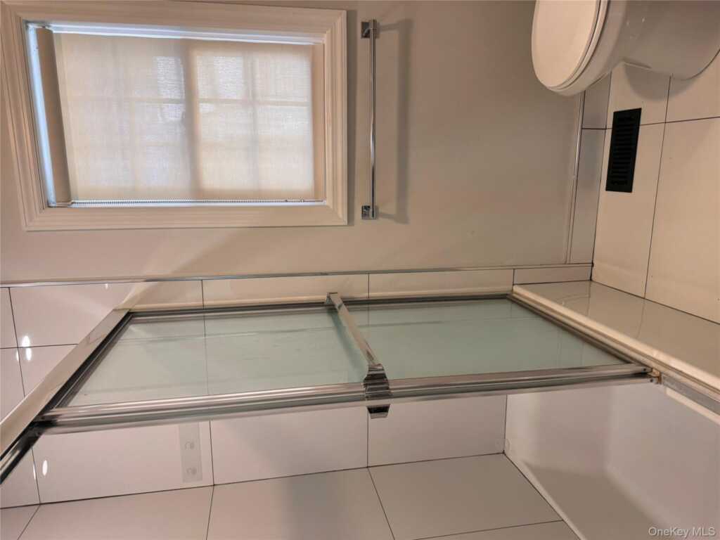 14 Fenner Lane, Nanuet, NY 10954 - Photo 9 of 13