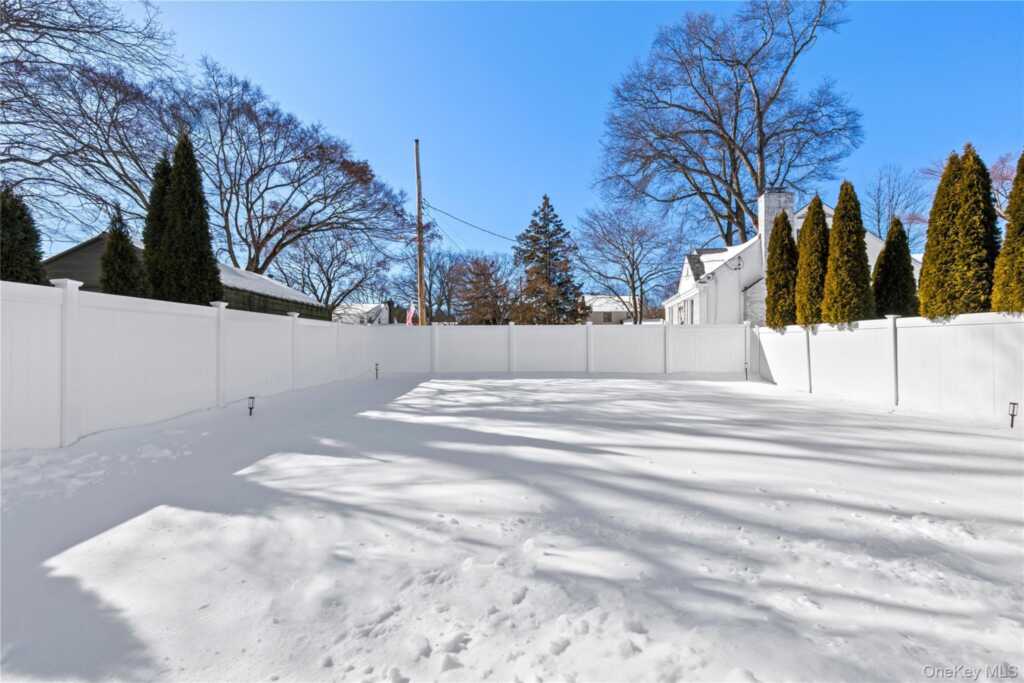 4 W Glen Avenue, Rye, NY 10573 - Photo 31 of 35