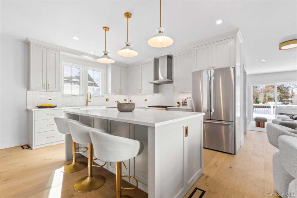 4 W Glen Avenue, Rye, NY 10573 - Photo 8 of 35