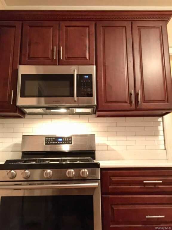 26 Coligni Avenue, Unit #1-2, New Rochelle, NY 10801 - Photo 8 of 18