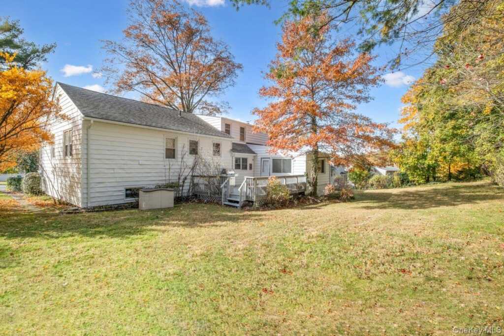 44 Amherst Drive, New Rochelle, NY 10804 - Photo 19 of 23