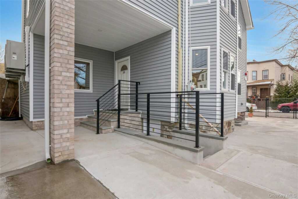 25 Walnut Street, New Rochelle, NY 10801 - Photo 23 of 29