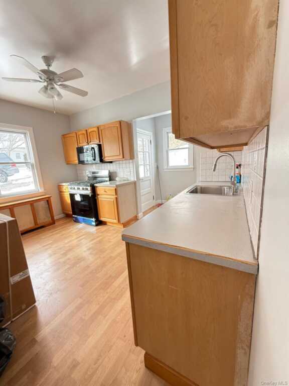 7 Flower Street, New Rochelle, NY 10801 - Photo 6 of 14