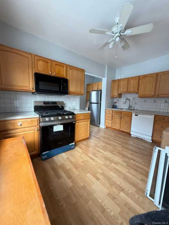 7 Flower Street, New Rochelle, NY 10801 - Photo 7 of 14