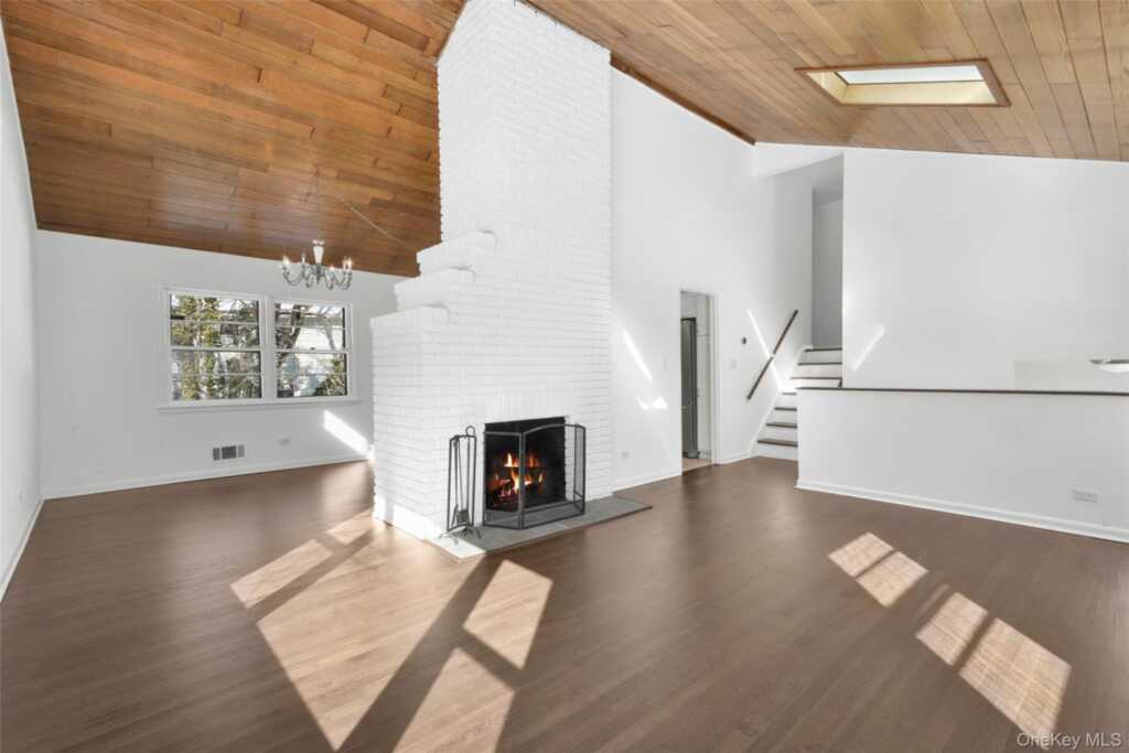 46 Harding Drive, New Rochelle, NY 10801 - Photo 10 of 34