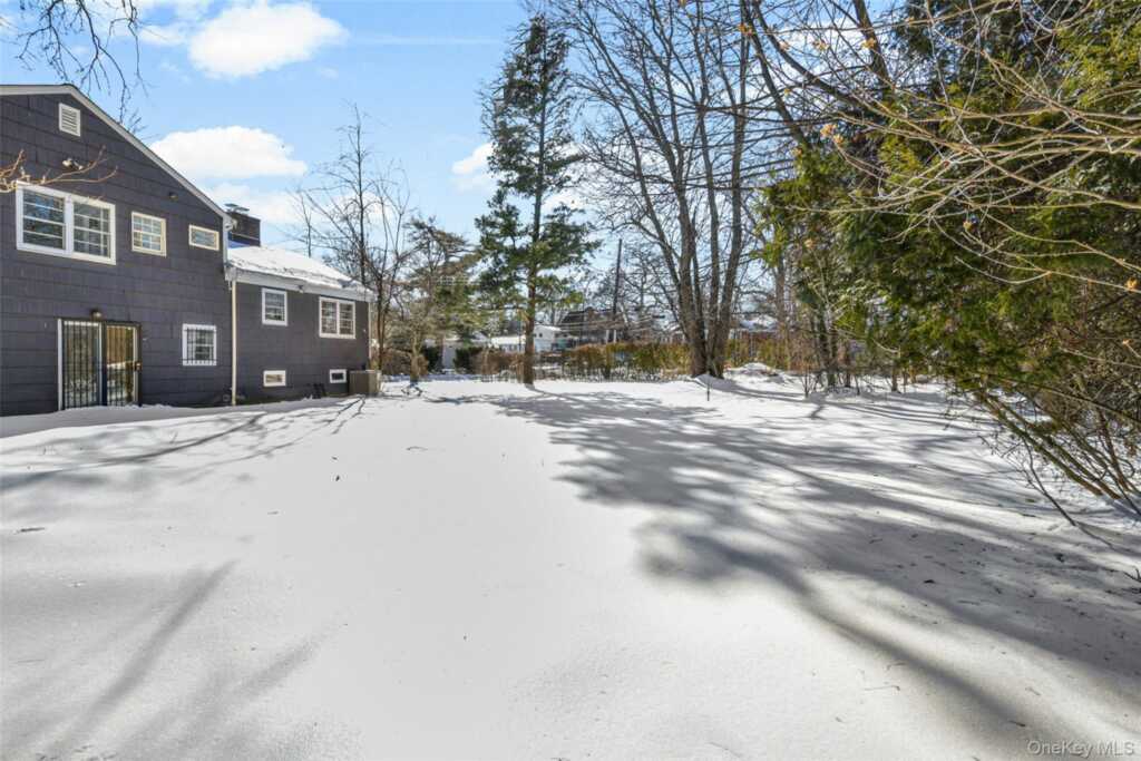 46 Harding Drive, New Rochelle, NY 10801 - Photo 28 of 34