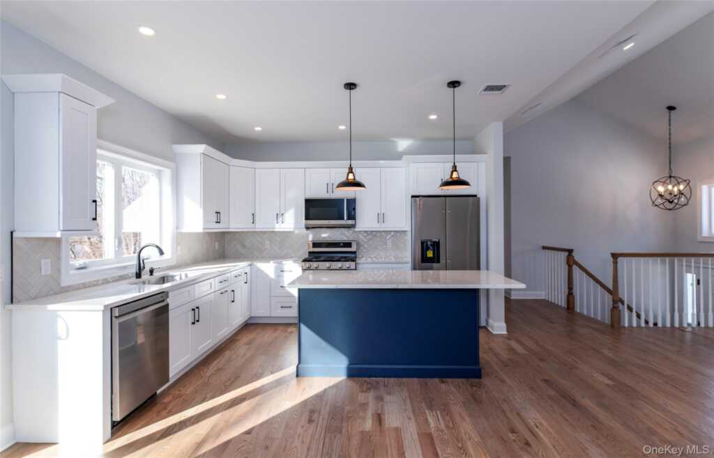 748 9W Route, Valley Cottage, NY 10989 - Photo 12 of 31