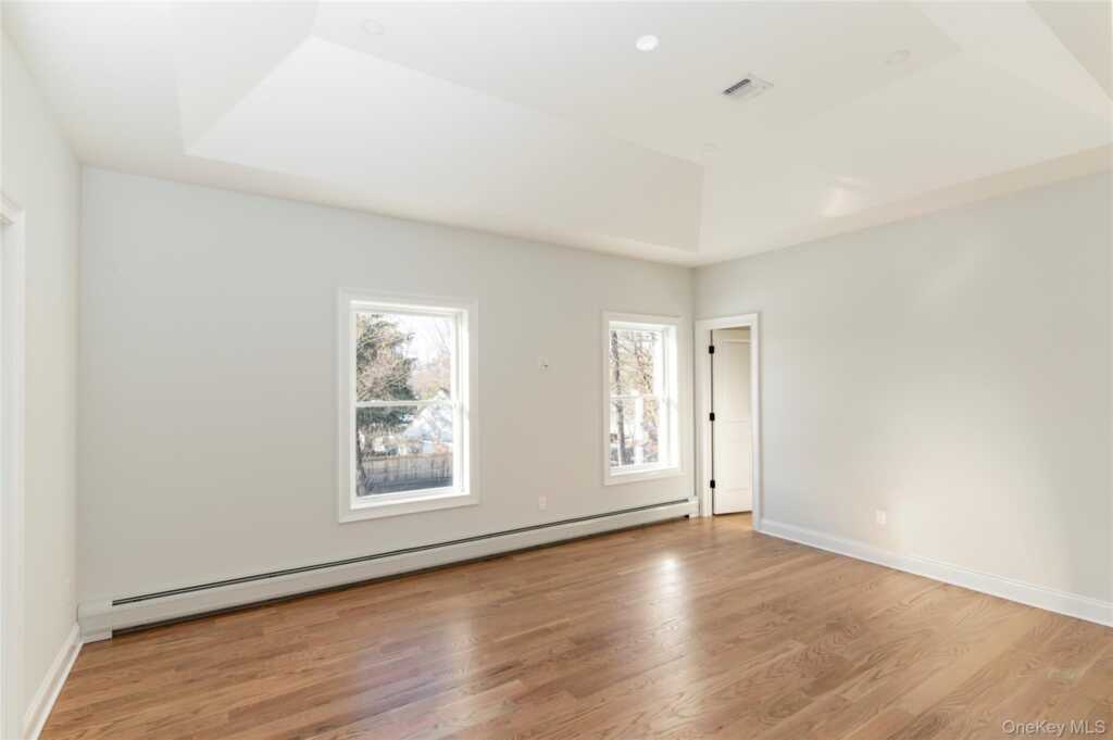 748 9W Route, Valley Cottage, NY 10989 - Photo 17 of 31