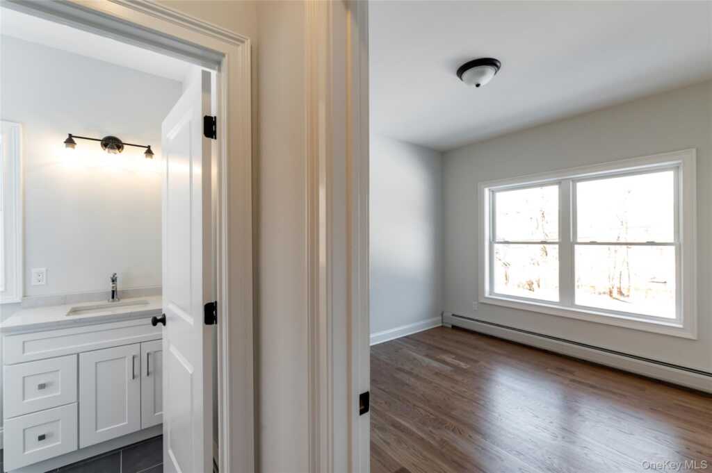 748 9W Route, Valley Cottage, NY 10989 - Photo 21 of 31