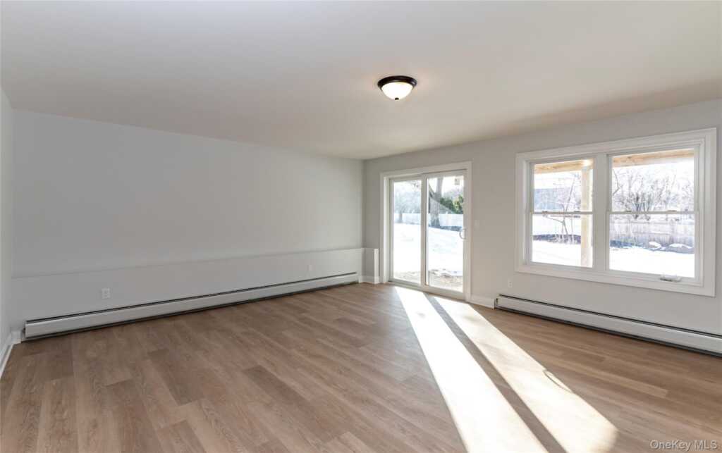 748 9W Route, Valley Cottage, NY 10989 - Photo 24 of 31