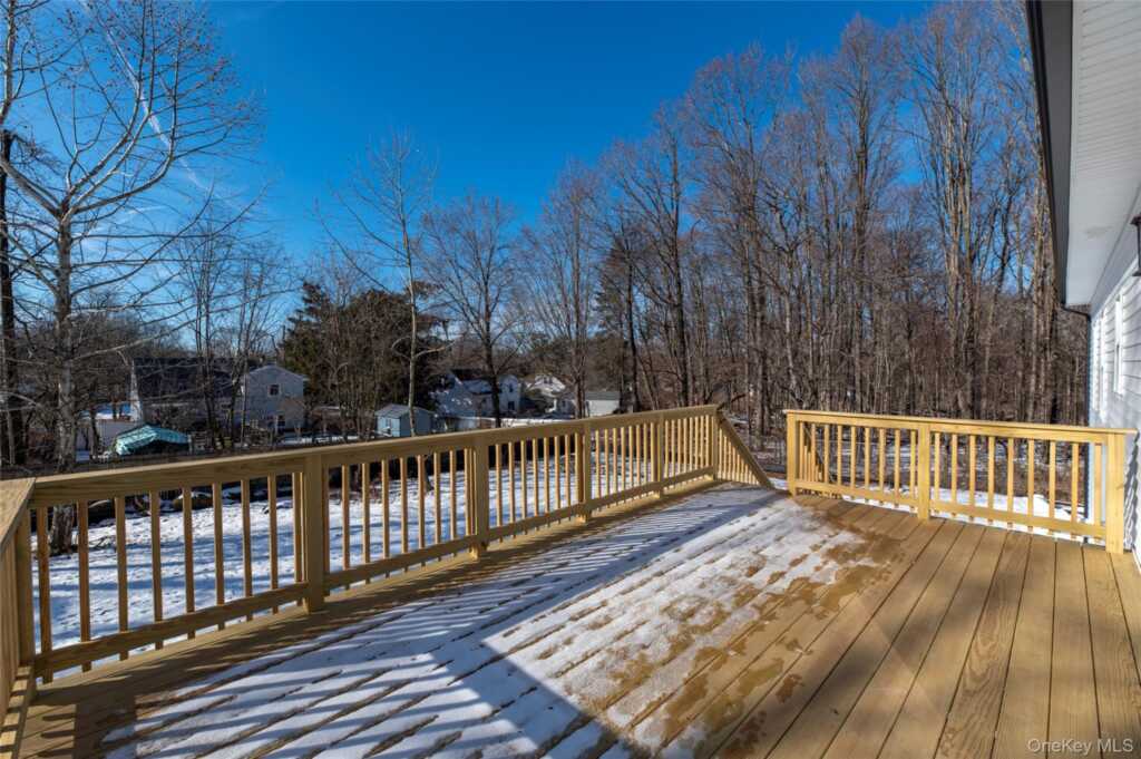 748 9W Route, Valley Cottage, NY 10989 - Photo 5 of 31