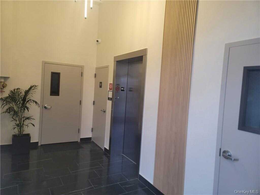 348 Main Street, Unit #3D, New Rochelle, NY 10801 - Photo 8 of 15