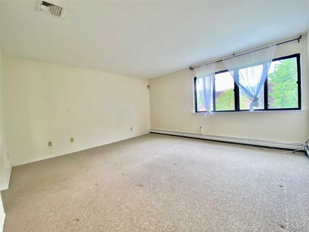 75 Greenway Close, Unit #1, Rye, NY 10573 - Photo 10 of 24