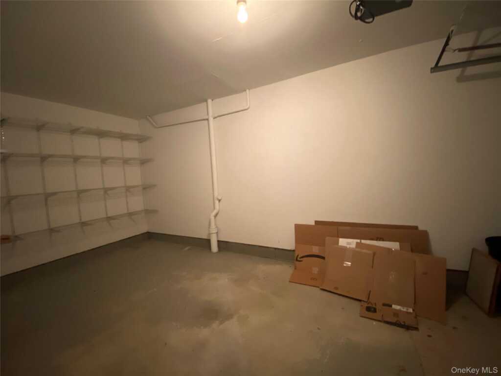 75 Greenway Close, Unit #1, Rye, NY 10573 - Photo 20 of 24