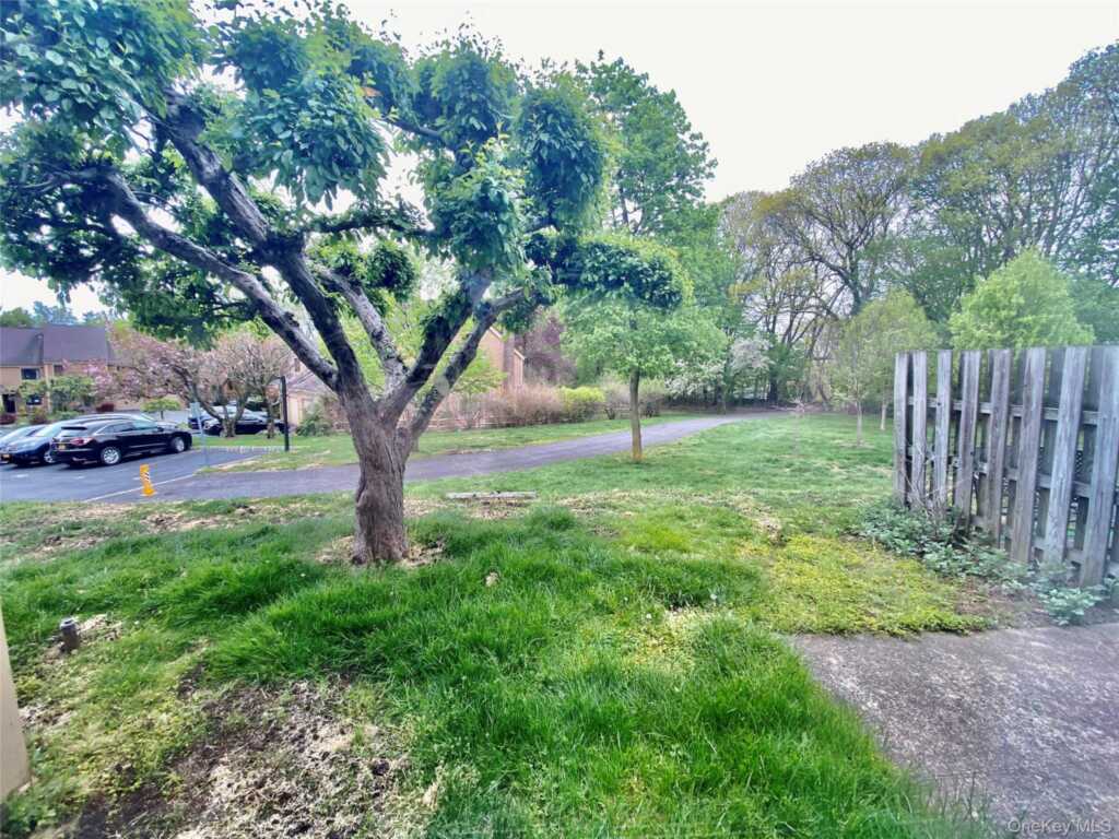 75 Greenway Close, Unit #1, Rye, NY 10573 - Photo 6 of 24