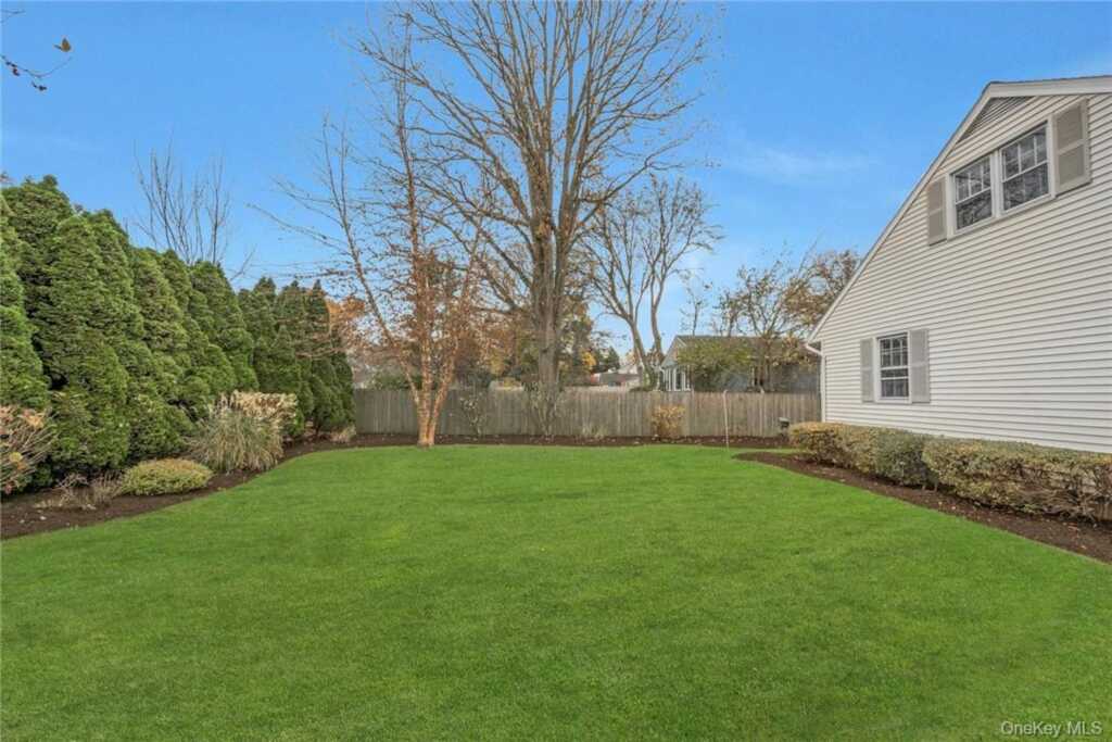 29 Old Orchard Road, Rye, NY 10573 - Photo 25 of 32