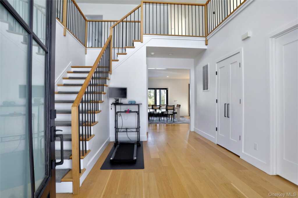 37 Harvest Road, New City, NY 10956 - Photo 4 of 43