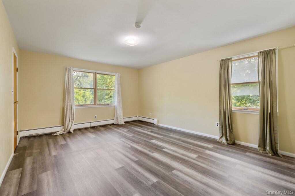 12 Gillis Avenue, Nyack, NY 10960 - Photo 18 of 26