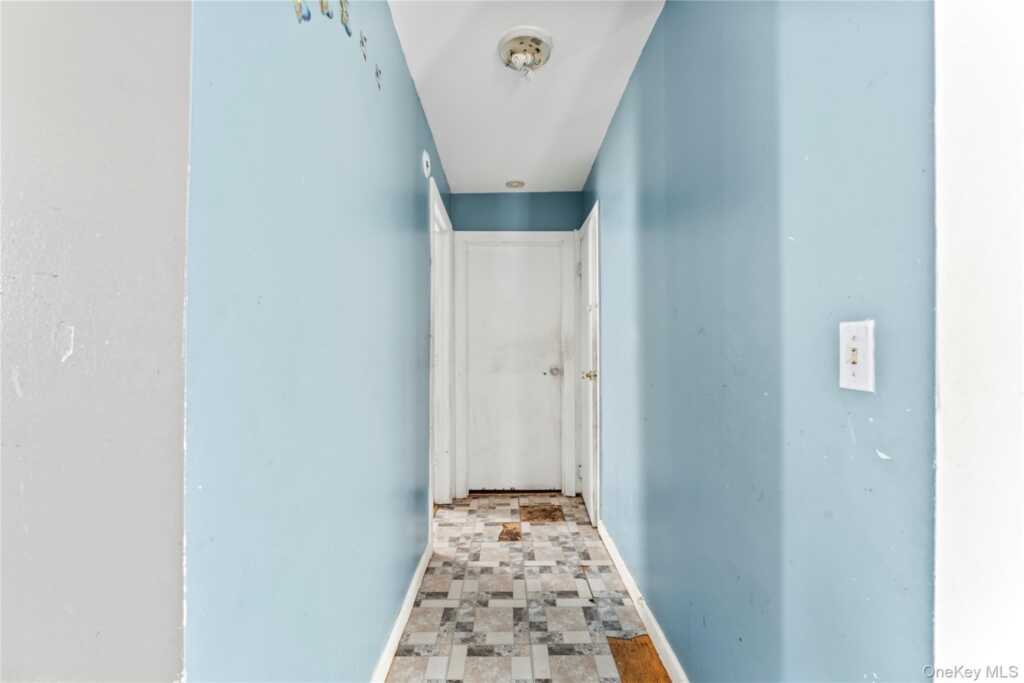 25 Laurel Road, Nyack, NY 10960 - Photo 20 of 28