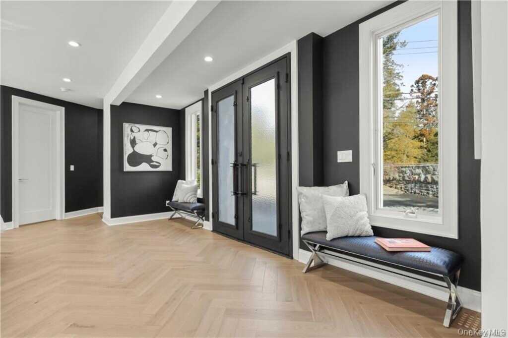 343 Purchase Street, Rye, NY 10580 - Photo 3 of 35