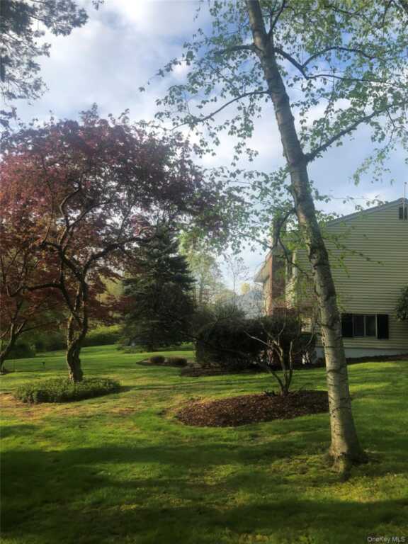 569 Millburn Court, Valley Cottage, NY 10989 - Photo 26 of 26