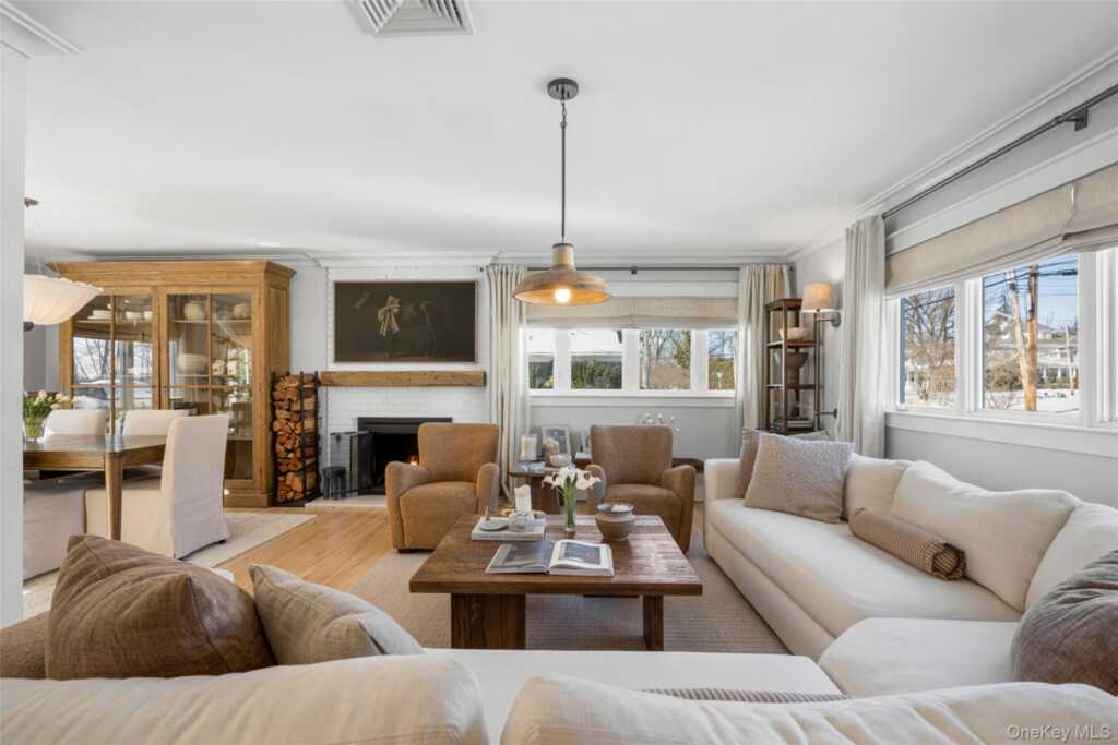 87 Inverness Road, New Rochelle, NY 10804 - Photo 4 of 31