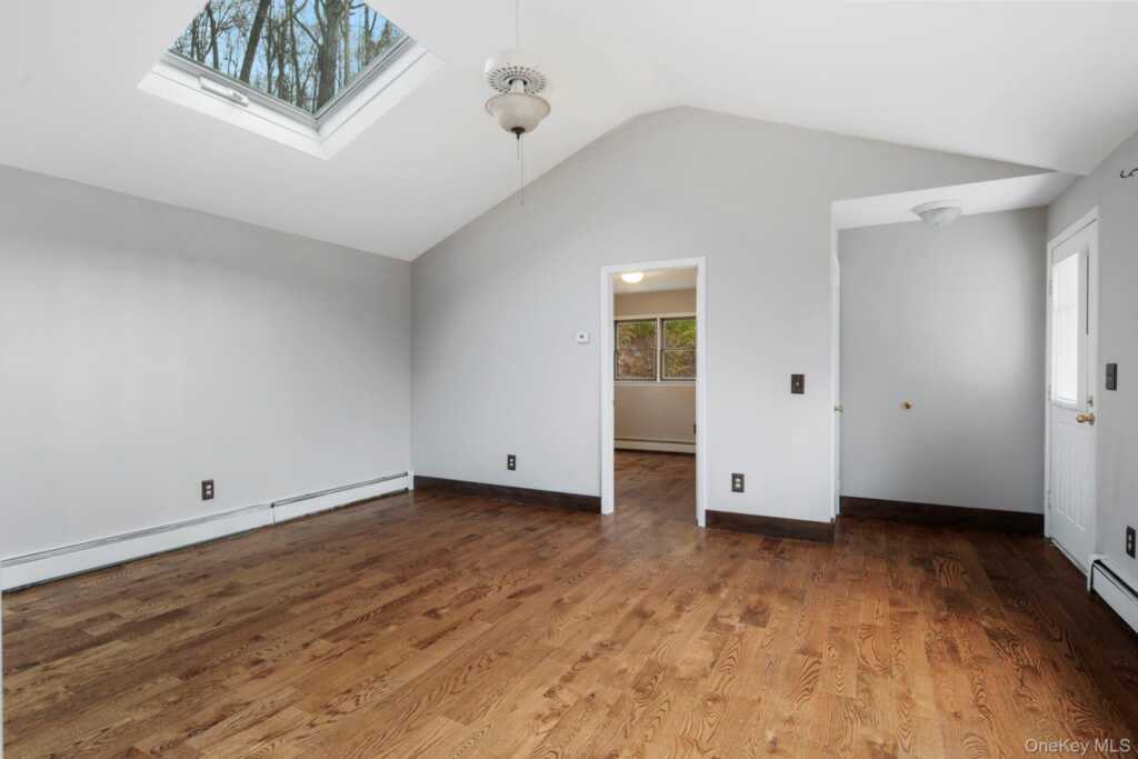 689 S Mountain Road, Unit #cottage, New City, NY 10956 - Photo 8 of 17