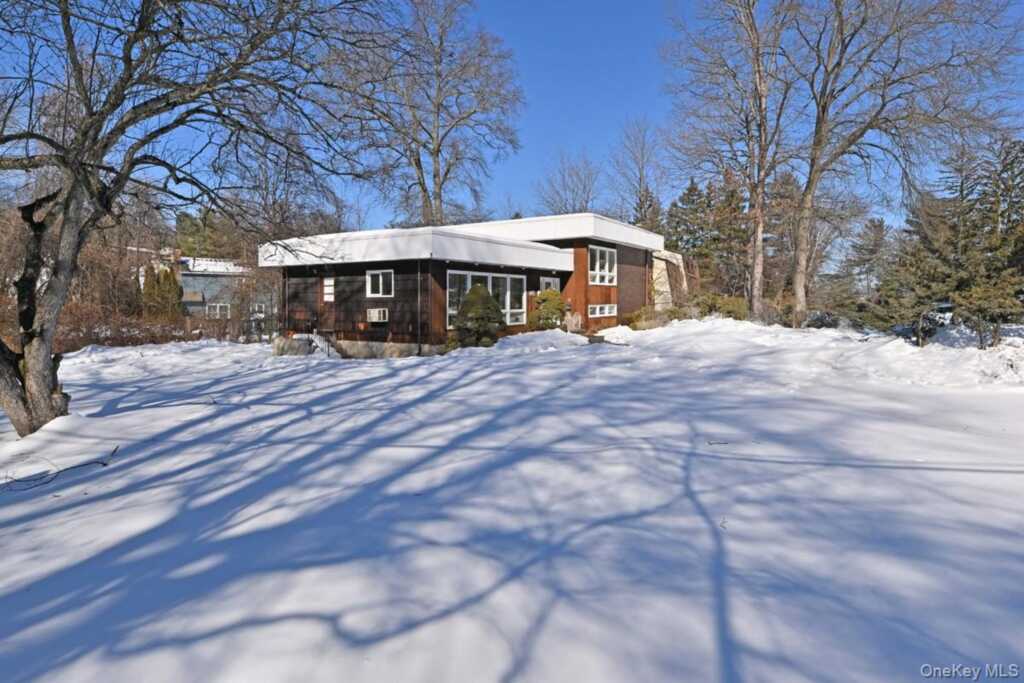 145 S Little Tor Road, New City, NY 10956 - Photo 2 of 11