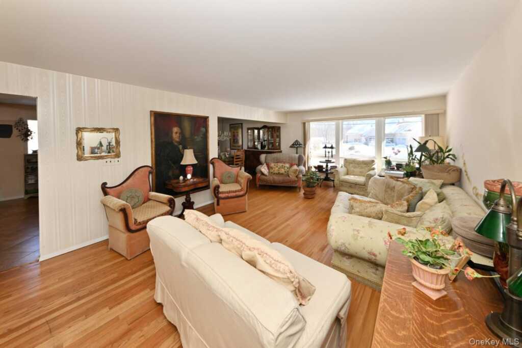 145 S Little Tor Road, New City, NY 10956 - Photo 7 of 11