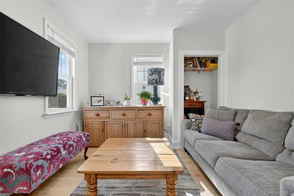 44 Madeleine Avenue, Unit #1, New Rochelle, NY 10801 - Photo 10 of 14