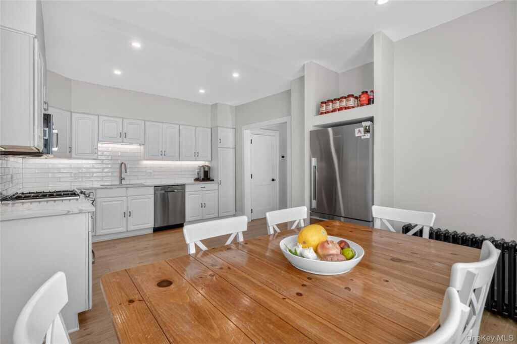 44 Madeleine Avenue, Unit #1, New Rochelle, NY 10801 - Photo 4 of 14