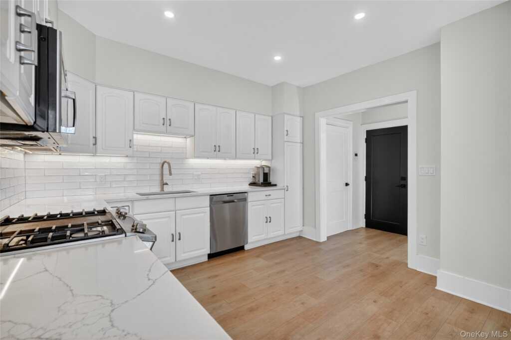 44 Madeleine Avenue, Unit #1, New Rochelle, NY 10801 - Photo 5 of 14