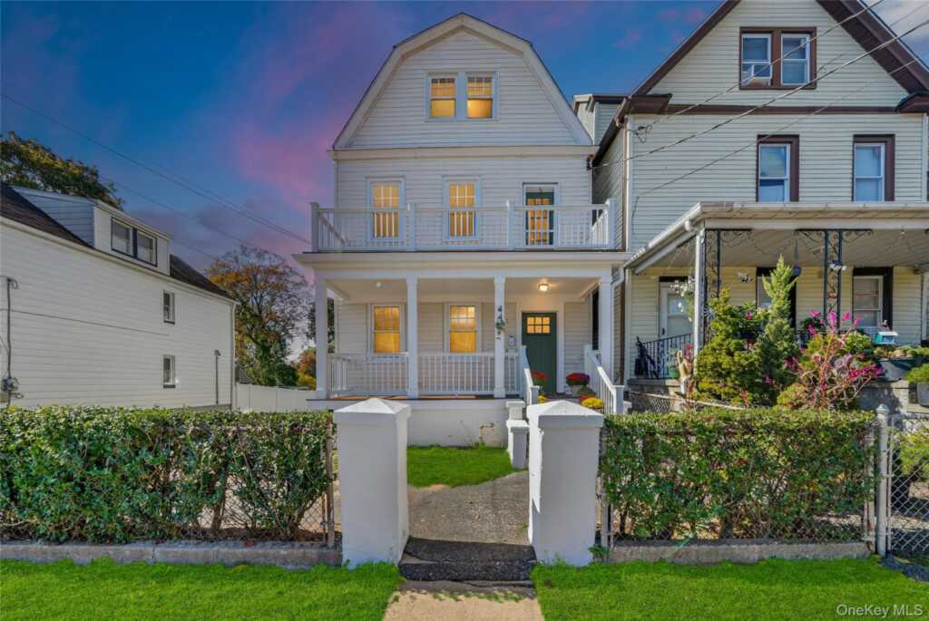 44 Madeleine Avenue, Unit #3, New Rochelle, NY 10801