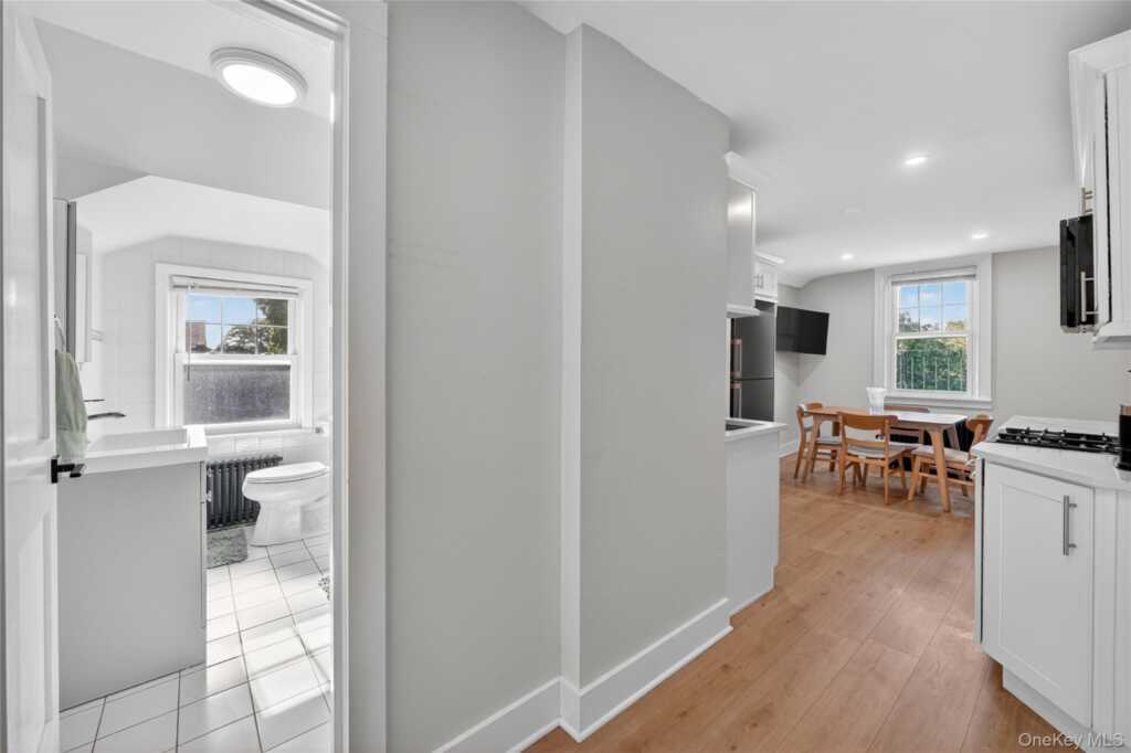 44 Madeleine Avenue, Unit #3, New Rochelle, NY 10801 - Photo 11 of 18