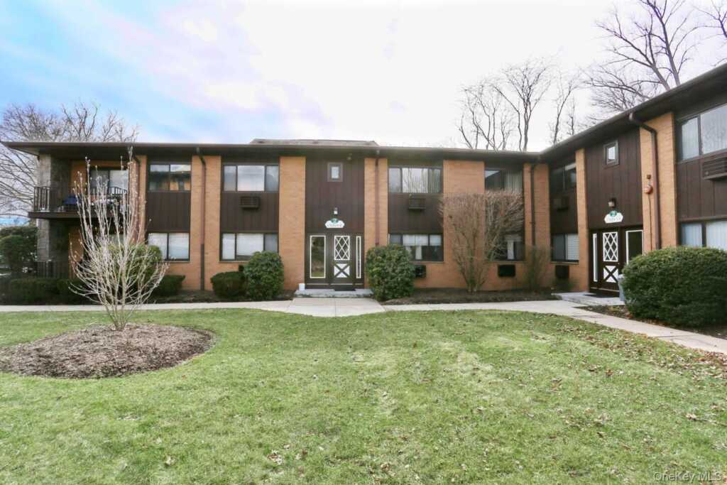 2 W Lawrence Park Drive, Unit #8, Piermont, NY 10968 - Photo 14 of 25