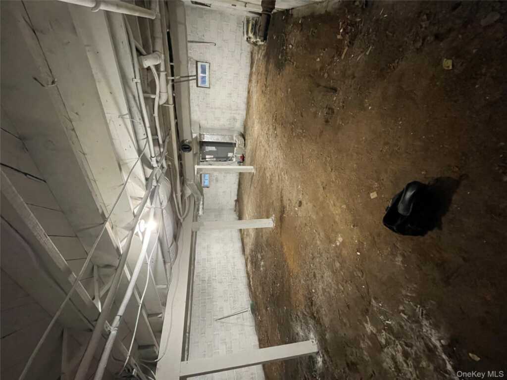 21 Janet Place, Stony Point, NY 10980 - Photo 28 of 47